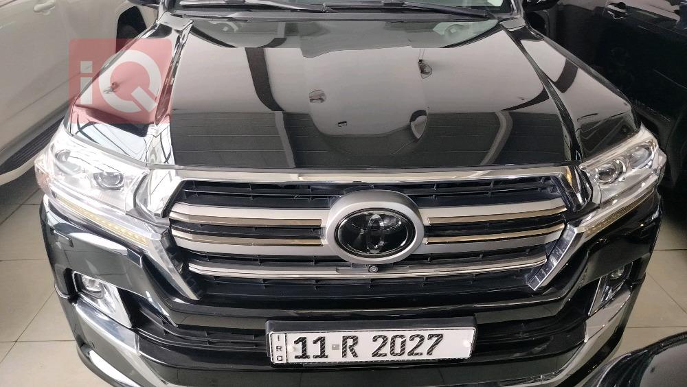 تويوتا لاندكروزر